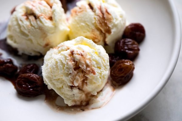 Roasted grapes with caramelized wine and yogurt ice cream