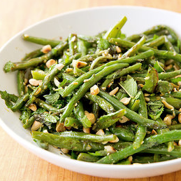 Roasted green beans with almonds and mint