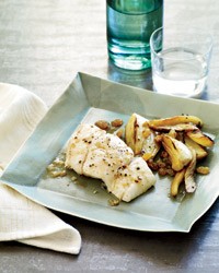 Roasted halibut with wine-braised fennel