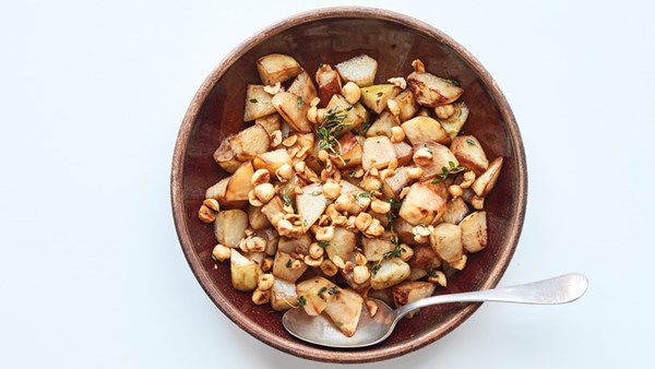 Roasted kohlrabi with buttered hazelnuts