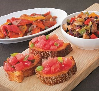 Roasted marinated peppers (Peperoni arrostiti con acciughe)