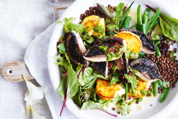 Roasted mushroom & haloumi salad with crispy lentils