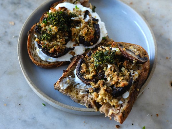 Roasted mushroom sandwich