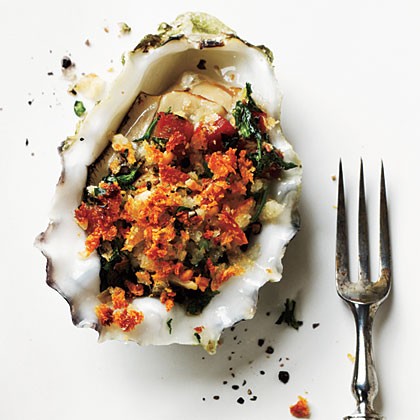 Roasted oysters with pancetta and breadcrumbs
