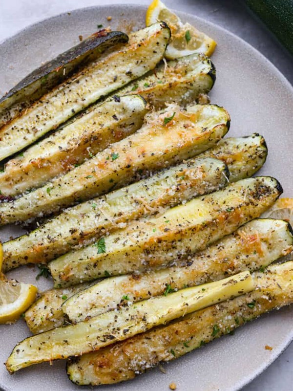 Roasted Parmesan garlic zucchini spears
