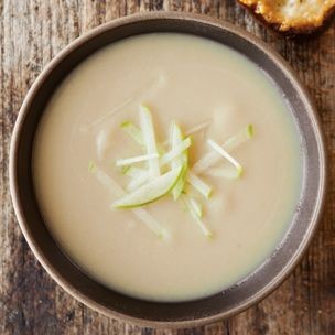Roasted parsnip & apple purée with Gruyère toasts