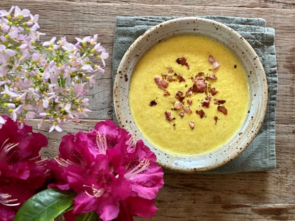 Roasted parsnip and apple soup