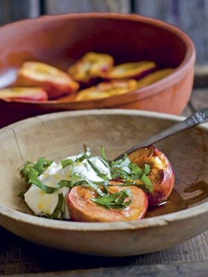 Roasted peaches with basil and yogurt