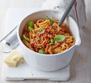 Roasted pepper pesto pasta