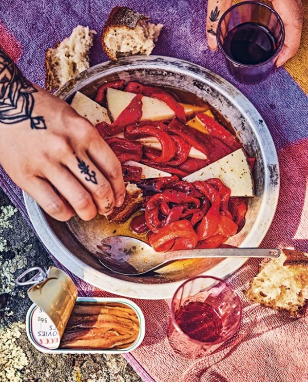 Roasted peppers with Manchego