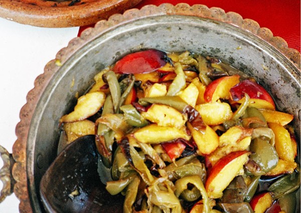 Roasted peppers with nectarines