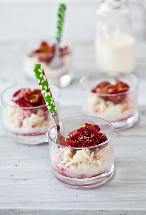 Roasted plum & creamy chai rice pudding