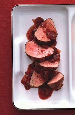 Roasted pork tenderloin with apple chutney