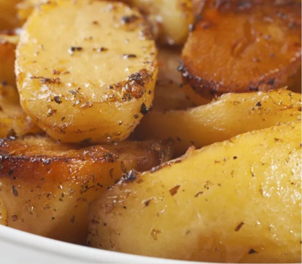Roasted potatoes with garlic, lemon, and oregano
