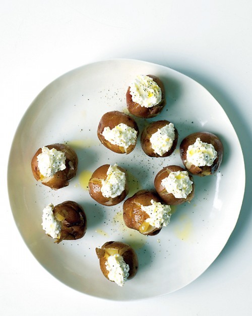 Roasted potatoes with ricotta