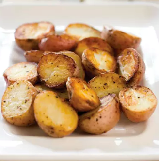 Roasted potatoes with spicy caramelized onion