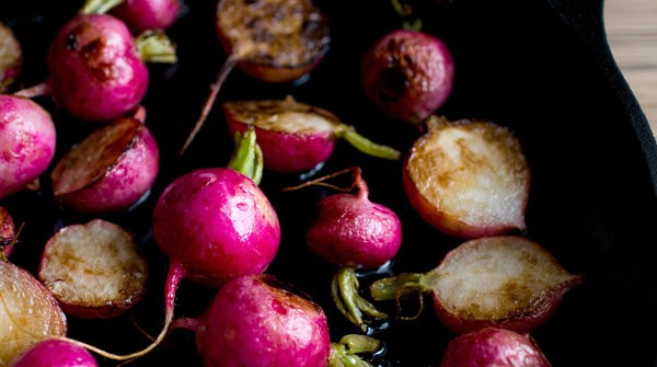 Roasted radishes with anchovies