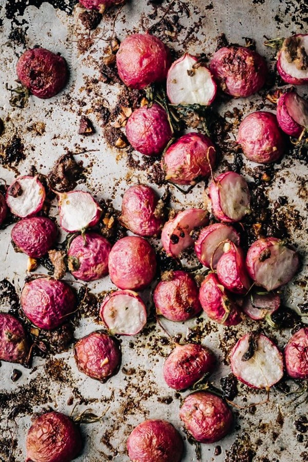 Roasted radishes with anchovies