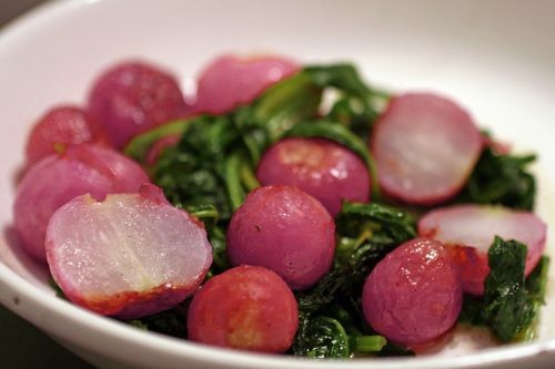 Roasted radishes with radish greens