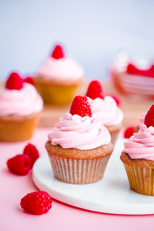 Roasted-raspberry cupcakes