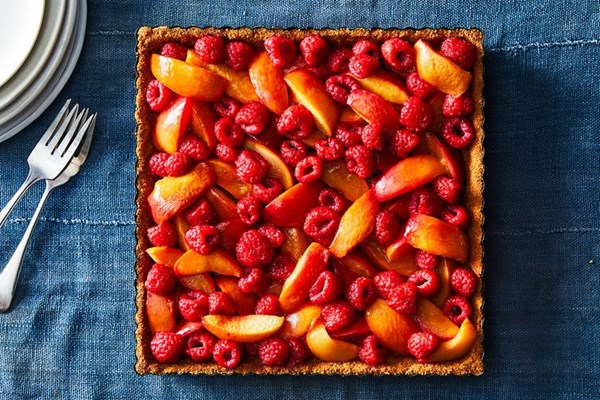 Roasted raspberry peach tart