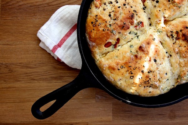 Roasted red pepper & feta skillet scones