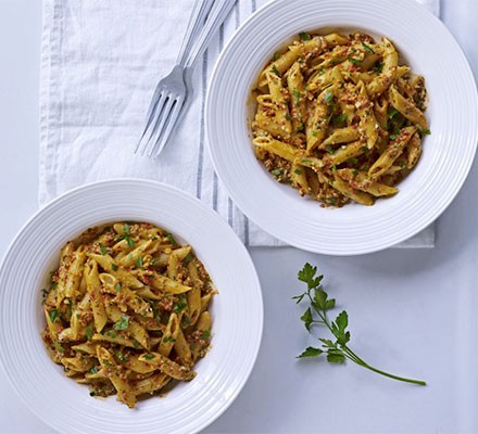 Roasted red pepper & parsley pesto with penne
