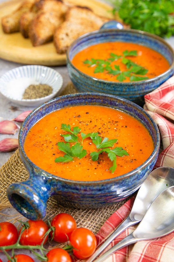 Roasted red pepper & tomato soup