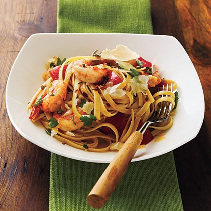 Roasted red pepper and herb pasta with shrimp