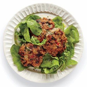 Roasted red pepper and spinach chicken sausage patties