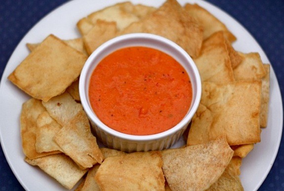 Roasted red pepper and white bean dip