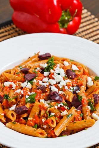 Roasted red pepper pesto pasta with feta and Kalamata olives