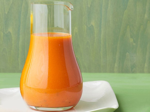 Roasted red pepper salad dressing