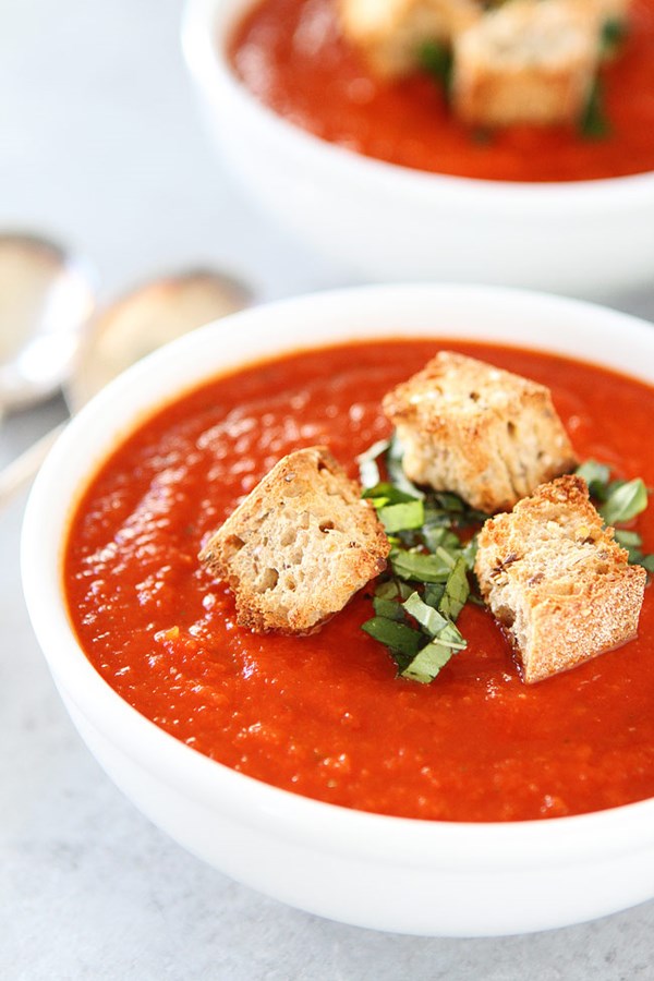 Roasted red pepper tomato soup