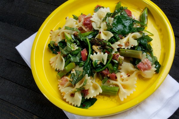 Roasted rhubarb and asparagus pasta salad