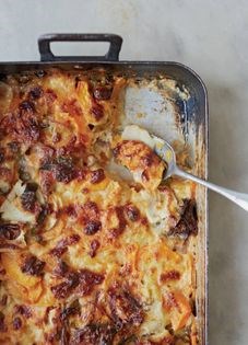 Roasted root vegetables with four Danish cheeses (Bagte rodfrugter)