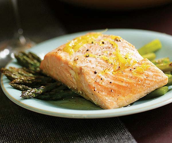 Roasted salmon and asparagus with lemon oil