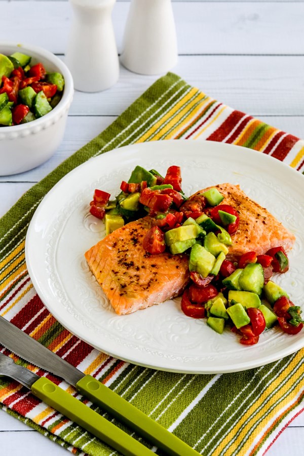Roasted salmon with avocado salsa