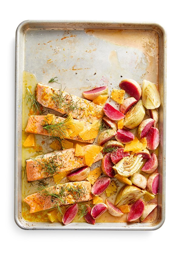 Roasted salmon with radishes and fennel