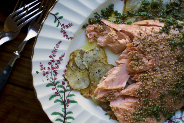 Roasted salmon with sunchokes