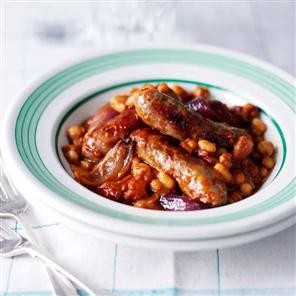 Roasted sausages and beans