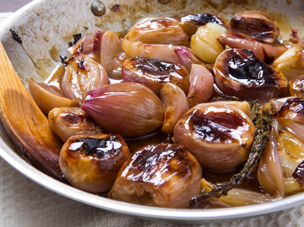 Roasted shallots with buttery sweet-tart glaze