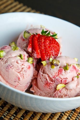 Roasted strawberry balsamic ice cream