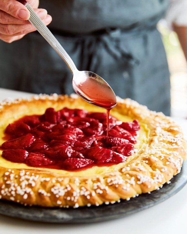 Roasted strawberry brioche tart