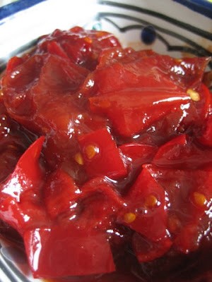 Roasted sweet pepper and tomato chutney