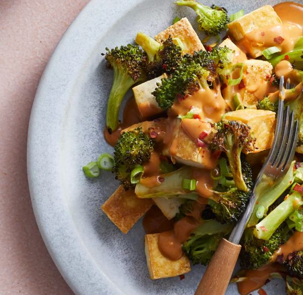 Roasted tofu & broccoli with peanut-curry sauce