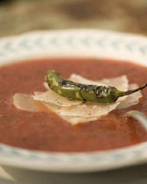Roasted tomato & curry soup