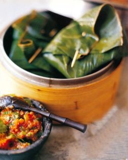 Roasted tomato and garlic dipping sauce
