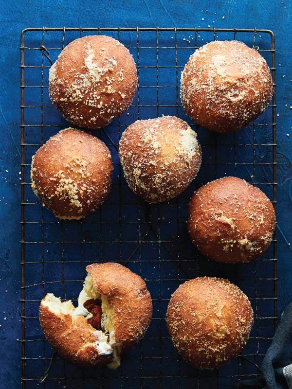 Roasted tomato and marinated mozzarella-stuffed doughnuts