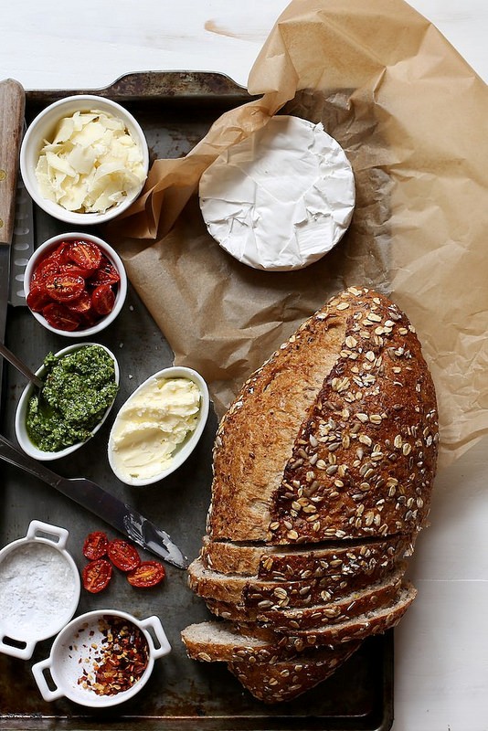 Roasted tomato and pesto grilled cheese 